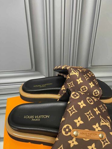Papuče: Louis Vuitton — 2