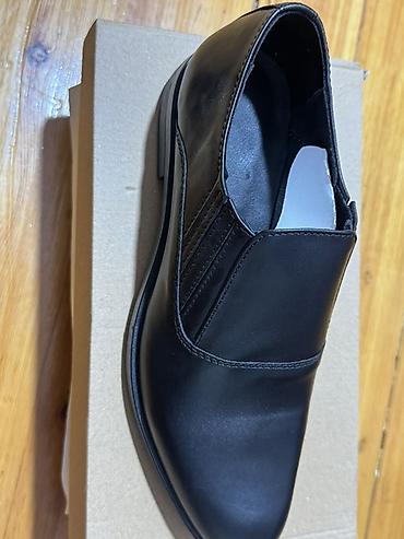 kisi lofer: Kişi klassik ayaqqabısı - Rəng: qara - Model: slip-on (bağsız) — 2