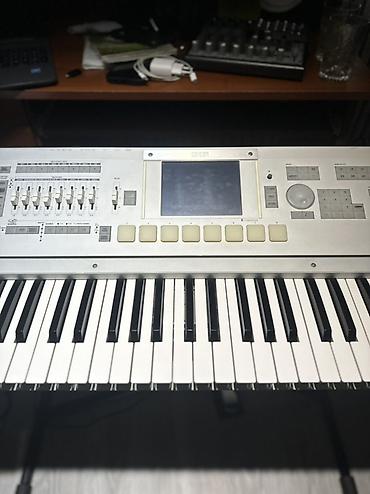 korq pa 80: Korg M3 Xpanded musiqi iş stansiyası/sintezator Alətdə radias data — 7