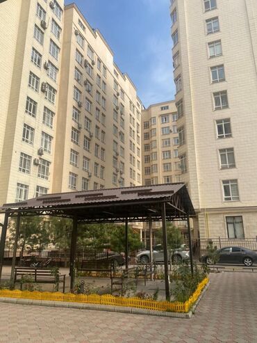 продаю квартиру район тэц: 3 комнаты, 83 м², 1 этаж, Евроремонт