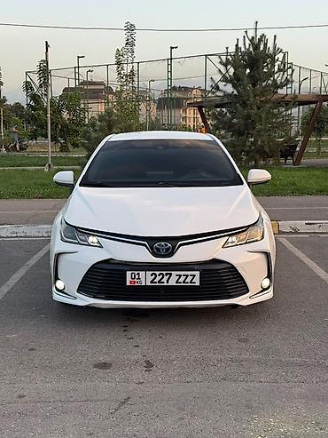 corola: Toyota Corolla: 2022 г., 1.8 л, Вариатор, Гибрид, Седан — 1