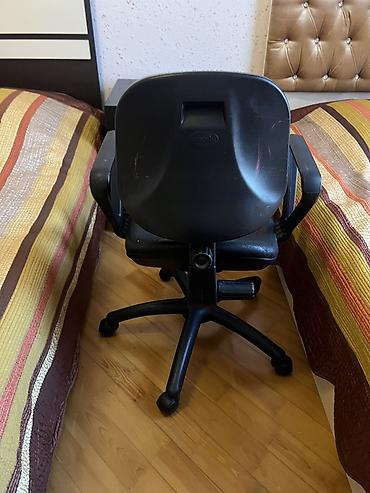 3 d rucka: Ofis/kreslo tipli iş stulu - Rəng: qara - Material: plastik karkas — 4