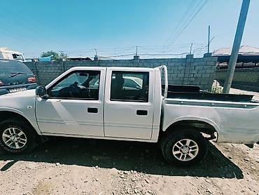 pickup: Isuzu Pickup: 2012 г., 2.4 л, Механика, Дизель, Пикап — 5