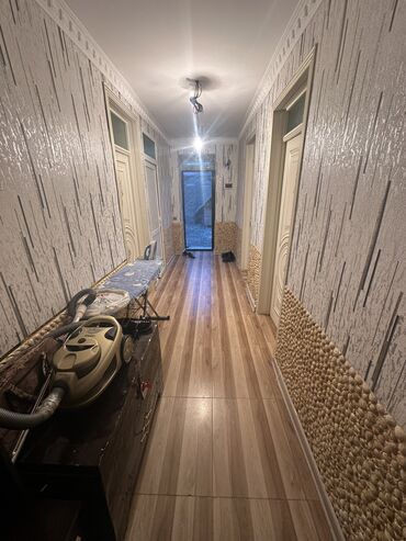 Köhnə tikili: Satılır: Mənzil (şəkillərdə göstərilən) - Plan: 2 otağa çevrilə — 9