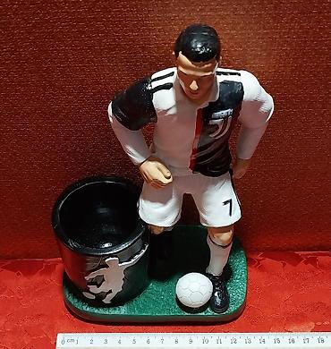 Корзины для ручек: Ronaldo fiqur qələmqabı Juventus 7 nömrə Dizayn: Juventus formasında 7 — 10