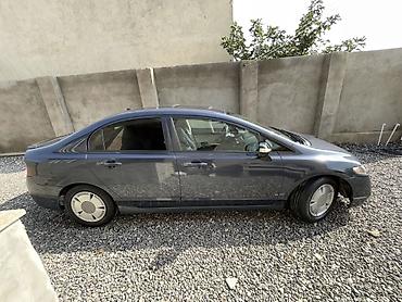 maşın ucun dinamik: Honda Civic: 1.3 l | 2008 il Sedan — 2