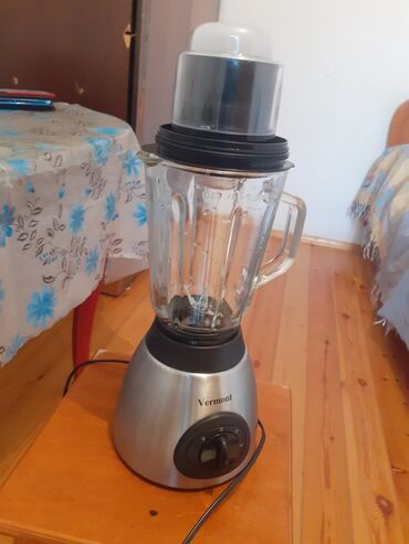 kofe aparati qiymeti: Blender yaxsi veziyyetdedir az istifade olunub Vermont . Bura