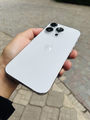 Apple iPhone: IPhone 14 Pro, Б/у, 256 ГБ, Белый, Защитное стекло, Чехол, Коробка, 88 %