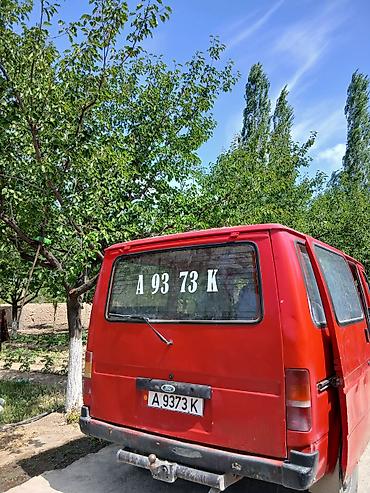 транс: Ford Transit: 1992 г., 2.5 л, Фургон — 4