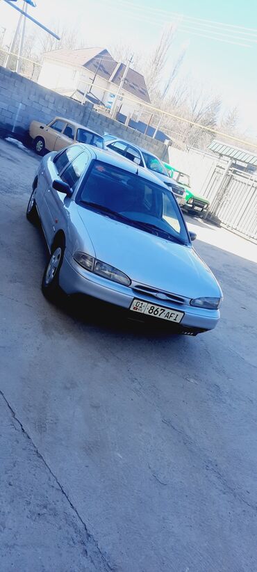 Ford: Ford Mondeo: 1996 г., 1.6 л, Механика, Бензин, Хэтчбэк