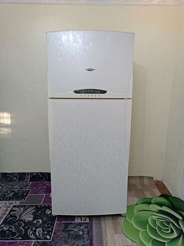 бытовая техника немецкая: Холодильник Vestel, Б/у, Двухкамерный, No frost, 76 * 180 * 65