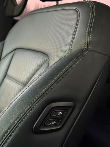 Другие автомобили: Внедорожник (5 дверей), цвет серый металлик. Основные особенности: - — 20