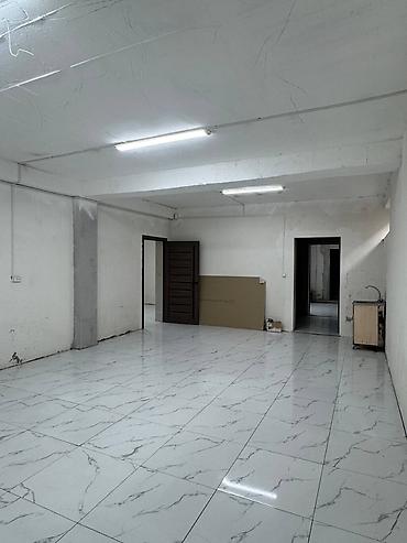 Продажа коттеджей и домов: Продаётся дом 900м² 15м на 20м ! Район: Пишпек (50 метров от Льва — 30