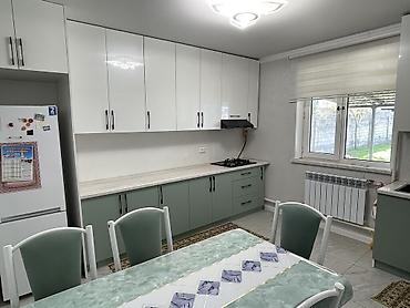 Продажа коттеджей и домов: 🏡 Кирпичный дом, ж/м Рухий Мурас 1 (р-н Тунгуч, Бишкек) 🛏 4 комнаты | — 7