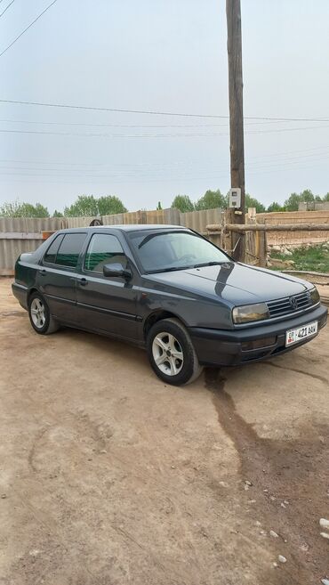 запчасти на опель зафира а: Volkswagen Vento: 1993 г., 1.8 л, Механика, Бензин, Седан