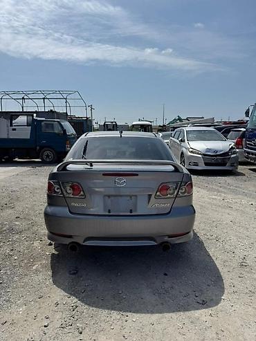 mazda 2000: Крышка багажника Mazda, 2003 г., Б/у, Оригинал — 3