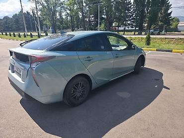 kirgiz auto: Toyota Prius: 2016 г., 1.8 л, Вариатор, Гибрид, Лифтбек — 2