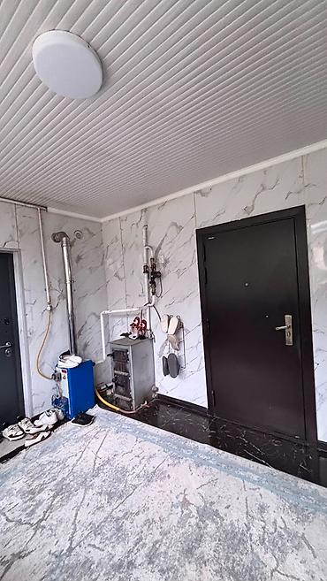 7 соток: Продается частный дом на первой линии по ул. Профсоюзной 📍 Кызыл-Аскер — 7