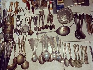 kasli fiqur: Kolleksiya üçün qarışıq vintage/antik mətbəx və dekor əşyaları dəsti — 1