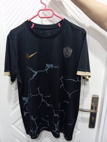 Рубашки: Мужская футболка, Nike, XL (EU 42), цвет - Черный