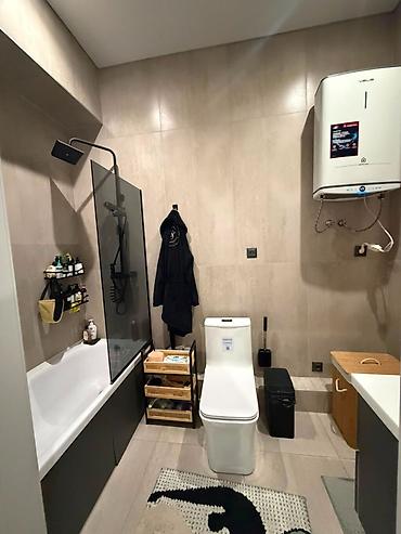 кввр: 2 комнаты, 78 м², Асанбай мкр 6 этаж, Евроремонт — 3