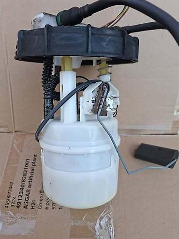 kmt tools: PUMPA U REZERVOARU ZA RENAULT CAPTUR, CLIO | Renault Clio IVCaptur — 1