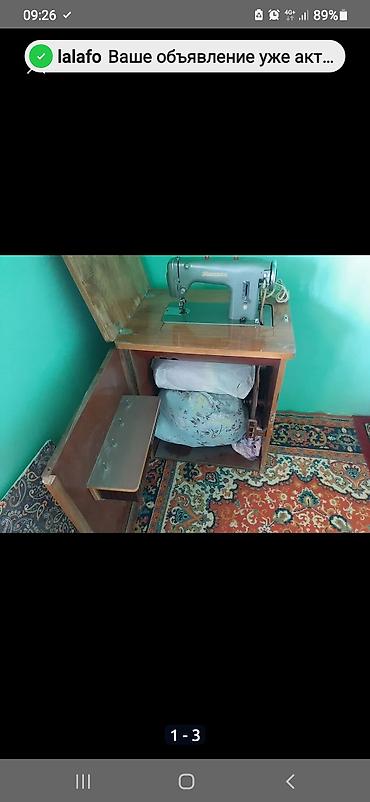шв машинка: Швейная машина в шкафу-столе - Электромеханическая швейная машина — 1
