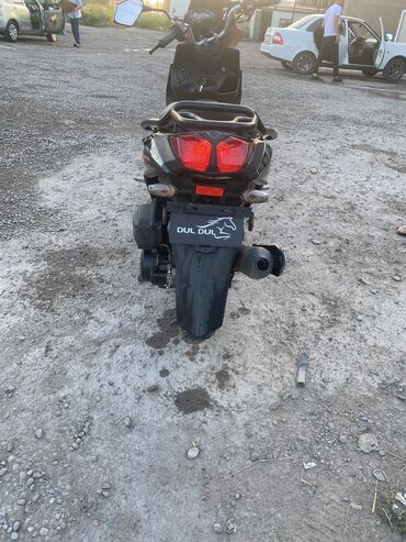 мотоциклы скутер: Скутер 150 куб. см, Бензин, Б/у