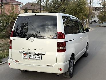 тоета минивен: Toyota Noah: 2003 г., 2 л, Автомат, Бензин, Минивэн — 4