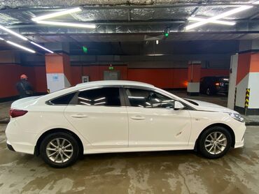 Hyundai: Hyundai Sonata: 2018 г., 2 л, Автомат, Газ, Седан — 6