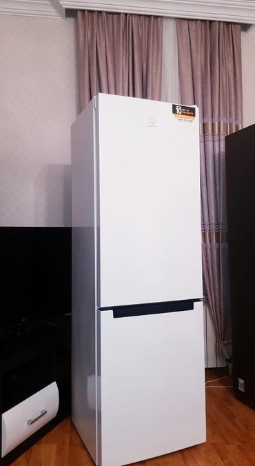 soyuducu indesit no frost: 2 qapılı Indesit Soyuducu Satılır, rəng - Ağ