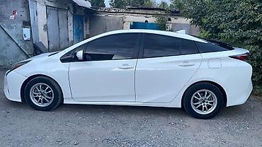 200: Toyota Prius: 2018 г., 1.8 л, Вариатор, Гибрид, Хэтчбэк — 10