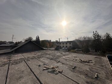 Магазины: Продаю Магазин 500 м², Без ремонта, Отдельный вход, 1 этаж — 12