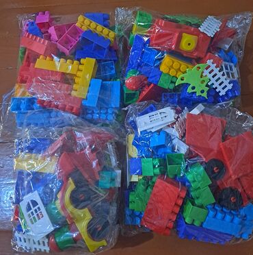 где можно продать старые вещи в бишкеке: Большой набор крупногабаритного конструктора из пластика. - В