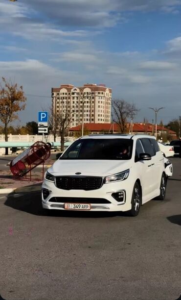 Kia: Kia Carnival: 2018 г., 2.2 л, Автомат, Дизель, Минивэн