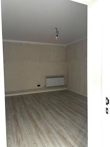 Продажа коттеджей и домов: 🏡 Продаётся современный двухэтажный дом с подвалом 📍 мкр. Достук — 16