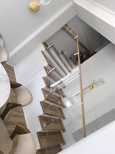 Деревянные лестницы: Деревянная лестница Для дома, Вид дерева: Грецский орех, Форма лестницы: Много-маршевая, Стиль: Классический — 19