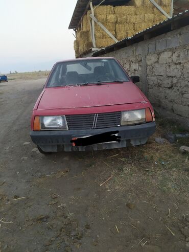 прицепы на трактор: ВАЗ (ЛАДА) 2108: 1989 г., 1.3 л, Механика, Бензин, Хетчбек