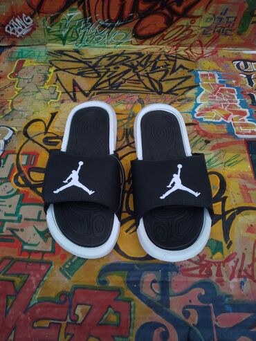обувь jordan: Jordan шлепанцы