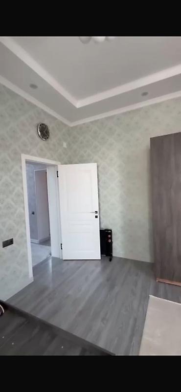 Продажа коттеджей и домов: Продается двухэтажный жилой дом с придомовой территорией и удобным — 14