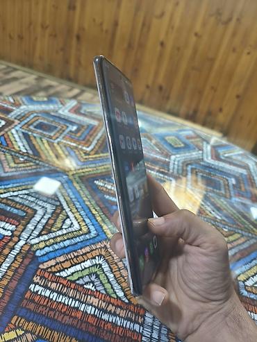 mi 18 pro max: Tecno Spark 20 Pro, 256 GB, rəng - Ağ, Barmaq izi — 5