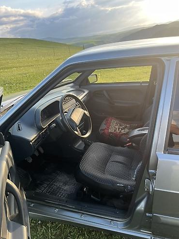 mitsubishi galant ehtiyat hisseleri: Avtomobil: Sedan tipli, ön ötürücülü, boz rəng. Mühərrik və texniki — 5
