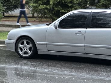 блок на матиз: Mercedes-Benz E-Class: 2001 г., 3.2 л, Автомат, Бензин, Седан