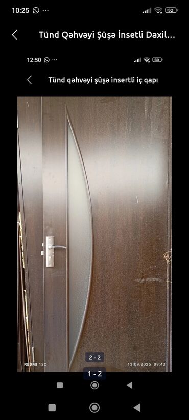 demir qapi: Tünd qəhvəyi rəngdə, şüşə inserli daxili otaq qapısı. Xüsusiyyətlər