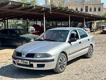 авто салон: Mitsubishi Carisma: 2002 г., 1.6 л, Механика, Бензин, Хэтчбэк — 6