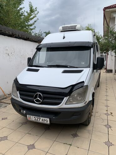 mercedesbenz sprinter баткен: Жеңил жүк ташуучу унаа, Mercedes-Benz, Стандарт, 3 т, Колдонулган