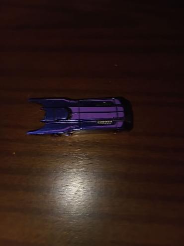 harry potter kinder: Bənövşəyi-qara rəng sxemində mini model avtomobil (oyuncaq maşın) — 1