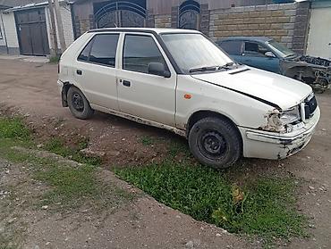 audi b4: Skoda Felicia: 1998 г., 1.6 л, Механика, Бензин, Хэтчбэк — 2