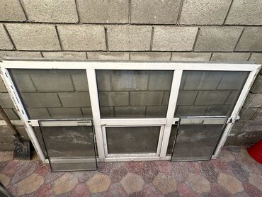 окна алюминиевые: Пластиковое окно, цвет - Белый, Б/у, 130 *245, Самовывоз