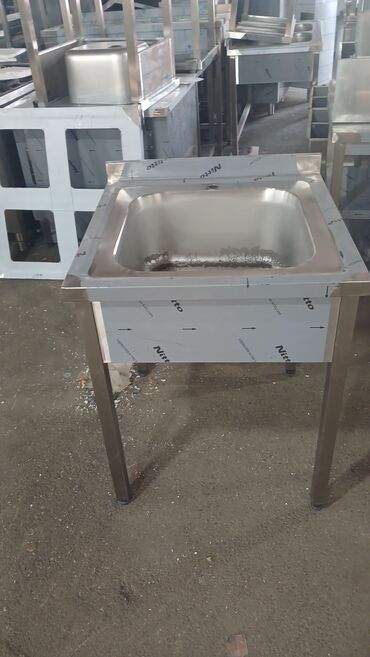 Nerjaveykalar: Paslanmayan poladdan peşəkar mətbəx avadanlıqları - Paslanmayan polad — 8